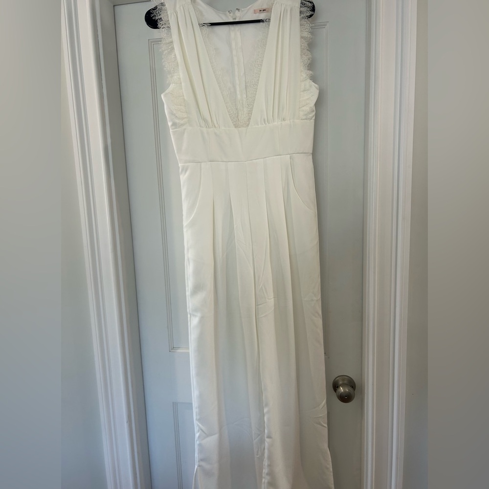 Mi Ami (Francesca’s) White Lace Trim Jumpsuit
